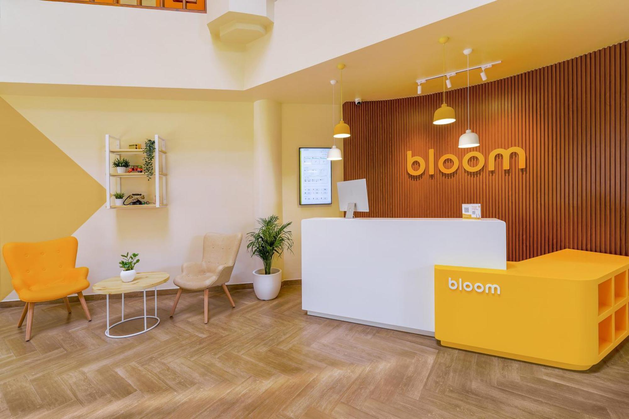Bloom Hotel Katra Esterno foto